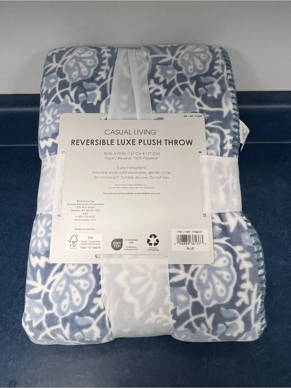 Casual Living Reversible Luxe Plush Throw